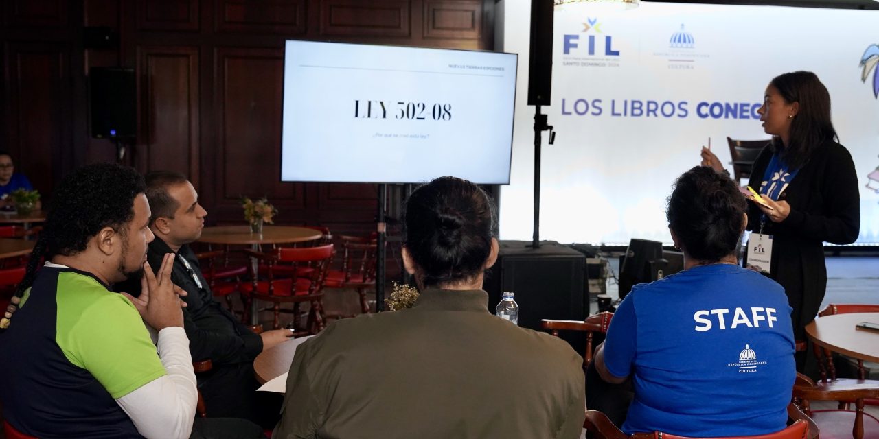 Editoras dominicanas analizan y revisan Ley del Libro y Bibliotecas en la Feria del Libro
