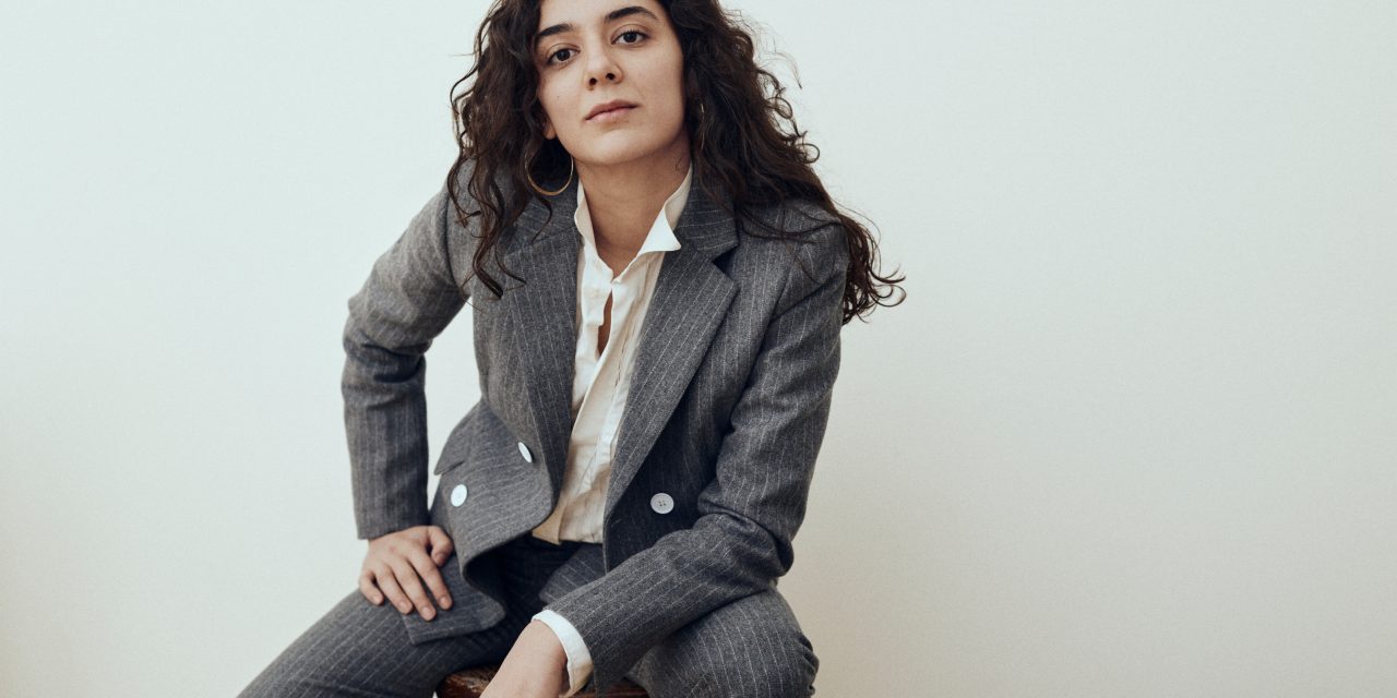 Nora Haddada sustituye a László Krasznahorkai en la conferencia de prensa inaugural de la Feria de Frankfurt